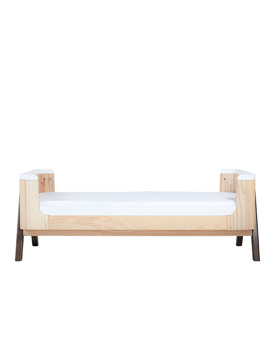 Hera Cot Bed Natural Ash Walnut