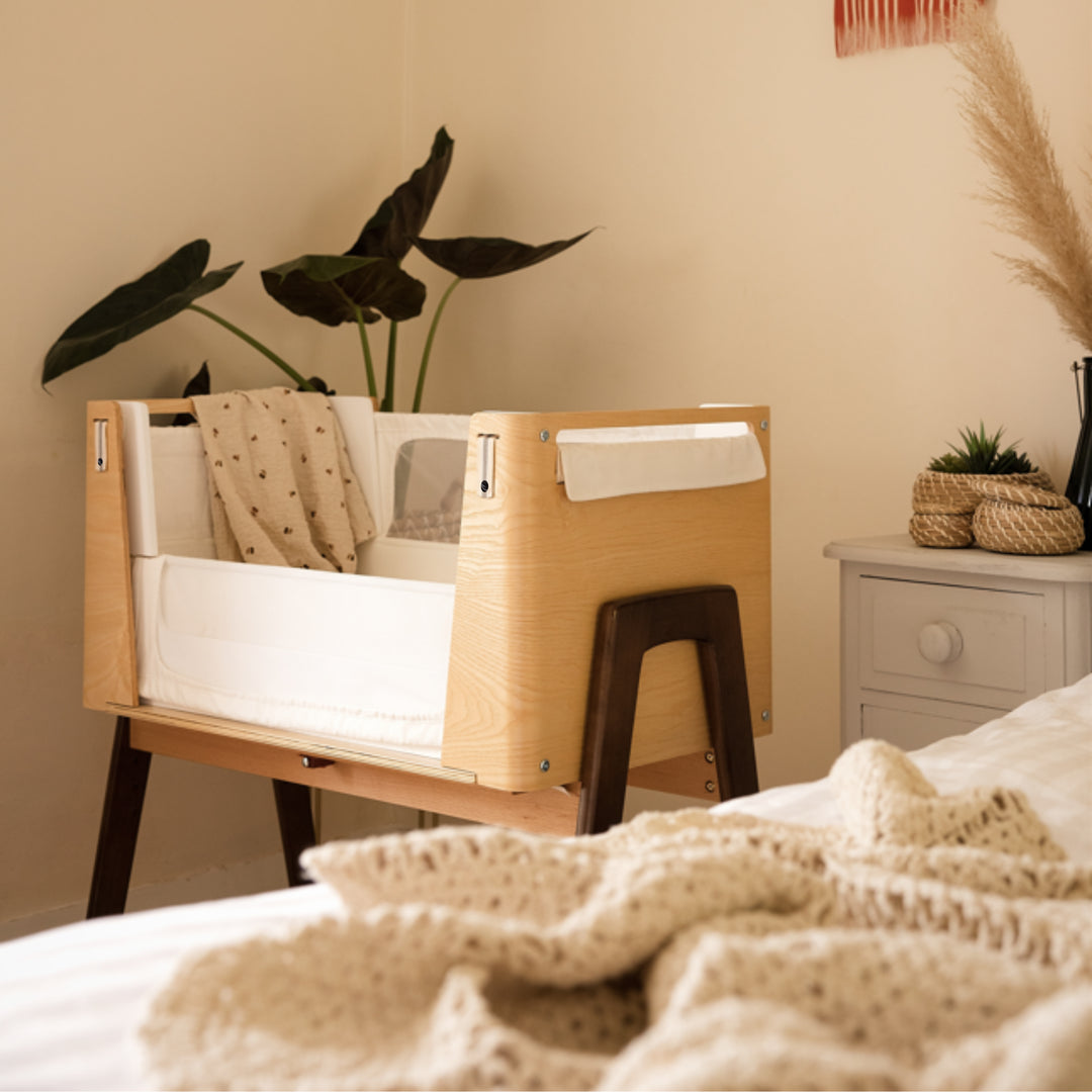 Hera Bedside Sleeper - Natural Ash | Walnut